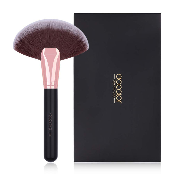 Fan Brush Finishing Powder Brush Multi-Use Brush for Face and Body Professional Highlighting Blush Powder Bronzer Cheekbones Make up Brushes Perfect for Spray Tan Powder Synthetic Hair Soft