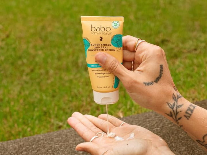 Babo Botanicals Sheer Mineral Sunscreen Lotion SPF 50 with 100% Mineral Active Ingredients for Babies, Kids or Extra Sensitive Skin, Lightweight, Water Resistant & Fragrance Free, Multicolor, Unscented, 3 Fl Oz