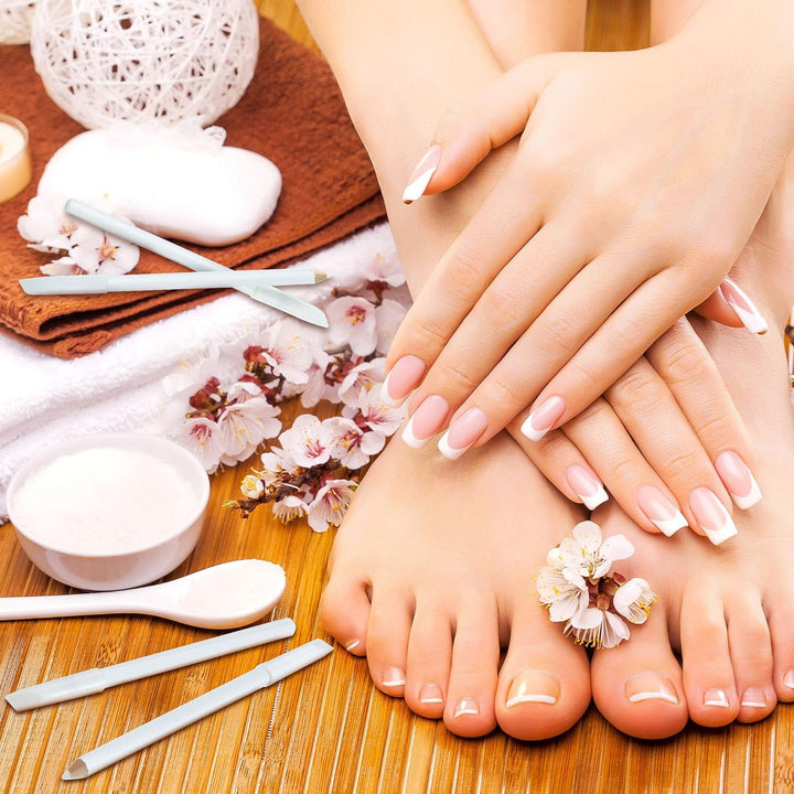 1 Piece Nail Whitening Pencil 2-In-1 White Nail Pencil DIY Design Manicure with Cuticle Pusher