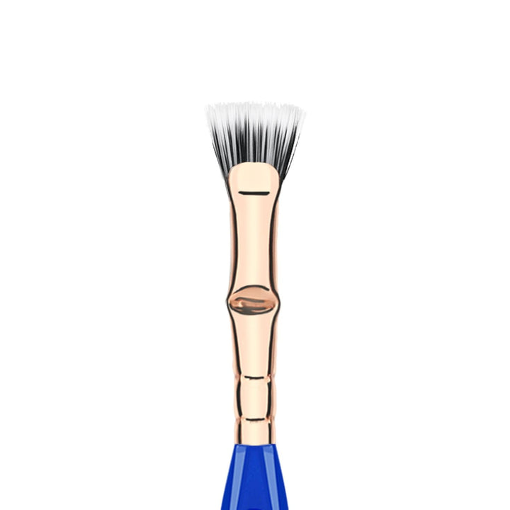 Professional Makeup Brush - Golden Triangle 730 Bent Mascara Fan - with All Vegan and Soft Synthetic Fibers, for Applying Mascara (Blue, 1Pc)
