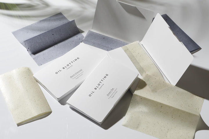 Oil Blotting Paper 100 Sheets, Pack of 1 – Premium Green Tea Face Blotting Sheets, Oil Absorbing Tissues in Japanese Washi, Easy-Dispense Pack, Made in Japan, Oily Skin Care & Makeup Essential