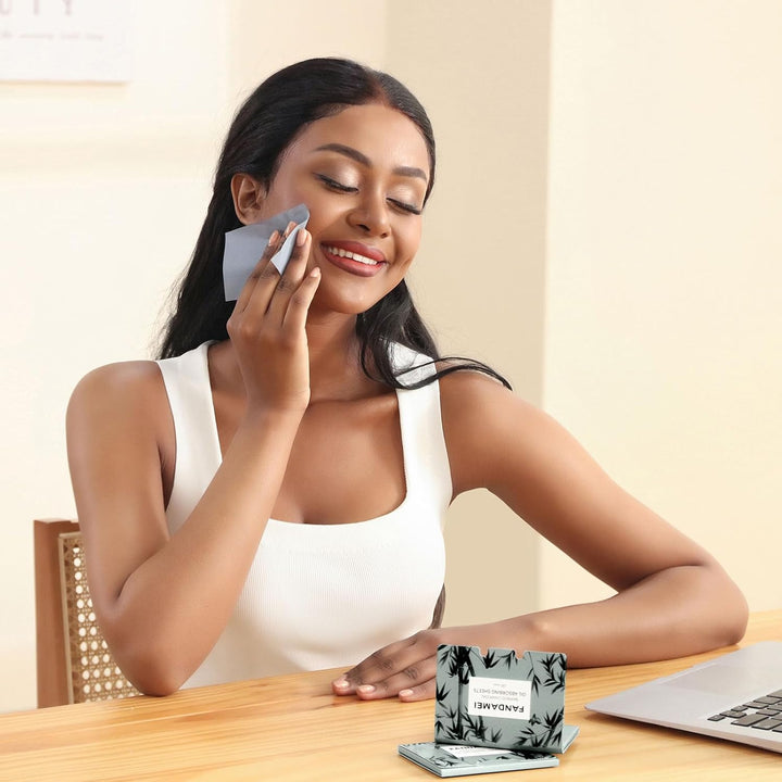 600 Counts Oil Blotting Sheets for Face, Blotting Paper for Oily Skin, Oil Control Film, Oil Absorbing Sheets for Face, Oil Absorbing Tissues, Oil Blotting Papers