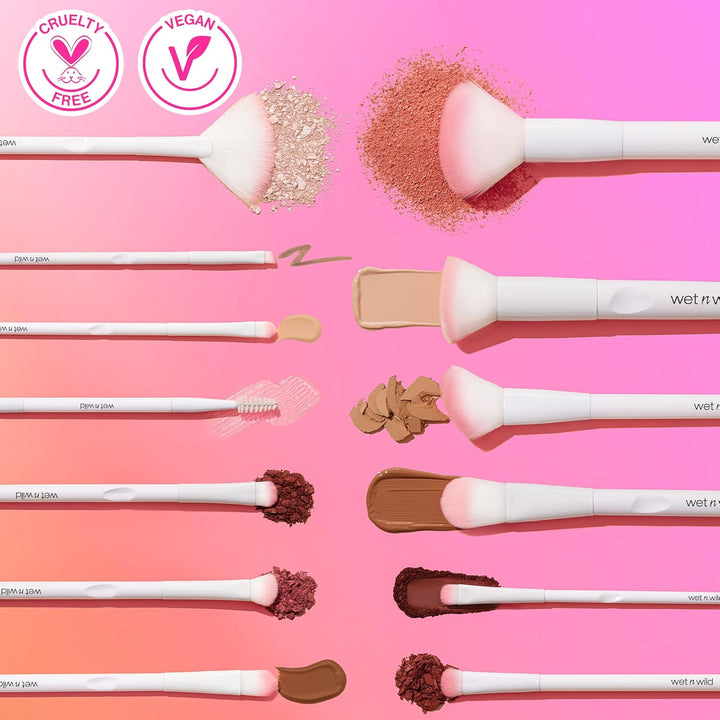 Powder Brush, Ultra-Plush Synthetic Bristles for Flawless Application, Soft Touch, Ergonomic Handle for Comfortable Precision Control