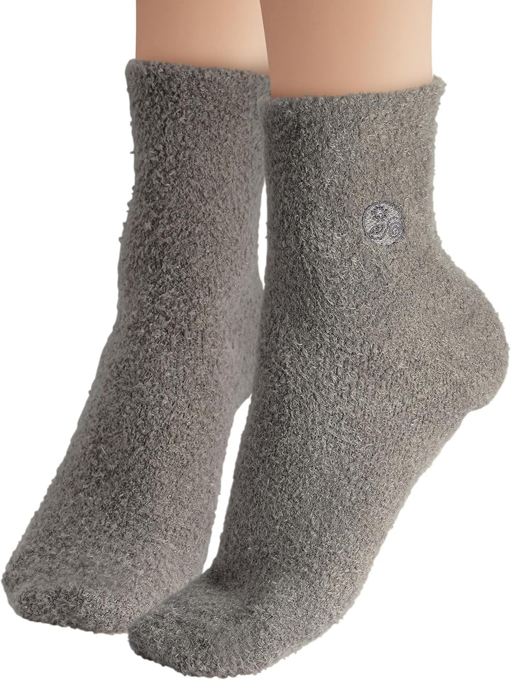 Aloe Socks – Infused W/Aloe Vera & Vitamin E – Helps Dry Feet, Cracked Heels, Calluses – Use with Lotion – Grey/Confetti (2 Pairs)