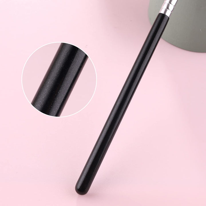 Extra Flat round Brush Eyebrow Concealer Brush，Concealer Brushs，Flat Makeup Brush，Brow Brushes (E32)