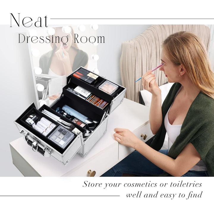 Makeup Train Case Makeup Organizer Box Portable Cosmetic Travel Case with Lock 4 Trays Aluminum Hard Vanity Box Make up Artist Nail Beauty Storage Organizer Cosmetic Suitcase Bright Silver