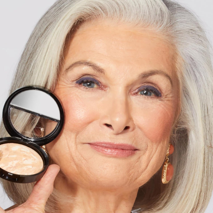 Baked Balance-N-Glow Illuminating Foundation - Light - Buildable Sheer to Light Coverage - Satin Finish