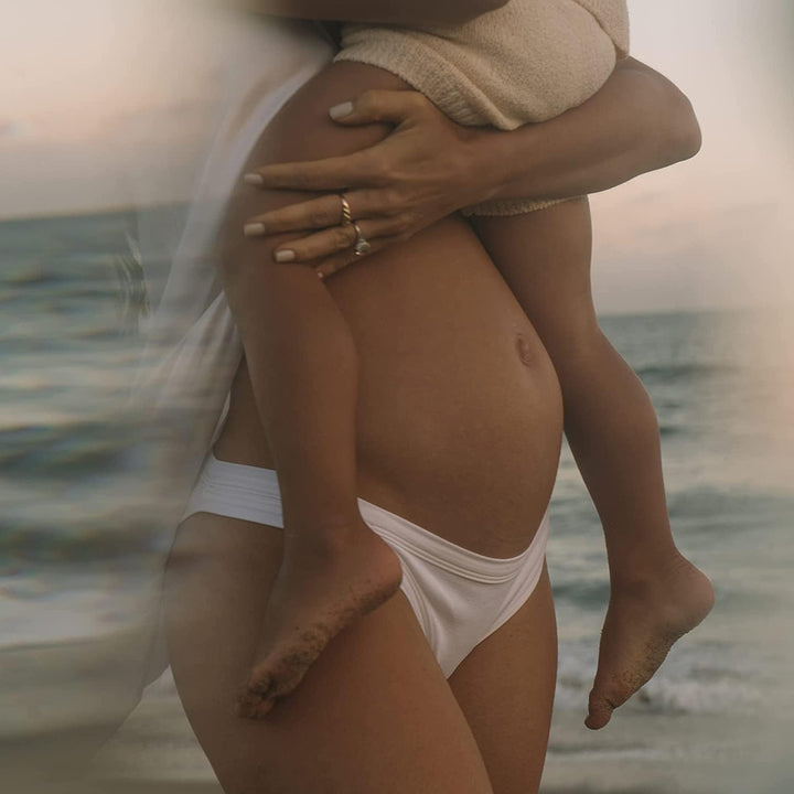 Babymoon Belly Balm - Nourishing Balm + Body Moisturizer Enriched with Calendula Oil + Vitamin E to Help Reduce the Appearance of Stretch Marks and Dry Skin (5 Fl Oz)