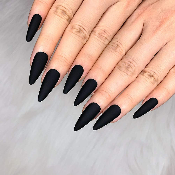 24Pcs Fake Nails Matte Pure Color Medium Long Stiletto Almond Press on Nail False Tips Artificial Finger Manicure for Women (Black)
