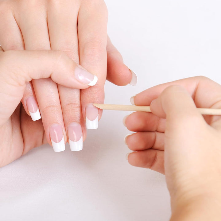 Nail Glue Remover for Press on Nails - 30ML Glueoff Easy Removal Versatile Debonder for Glue on Tips, Regular Polish, Quick Glues and Semi-Cured Sticker DIY Manicure Supply