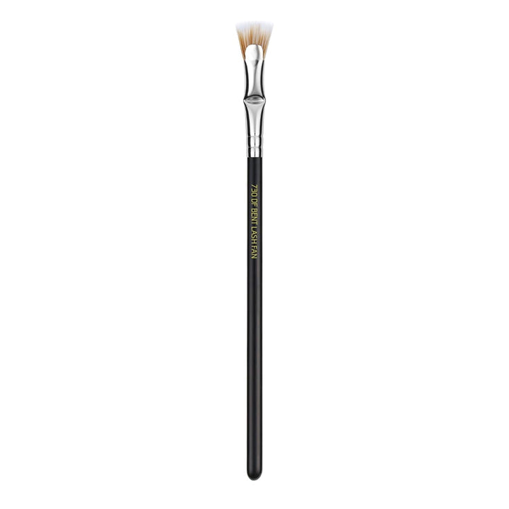 Professional Makeup Brush - Maestro Series 730 Bent Mascara Fan - with Soft Synthetic Fibers, for Applying Mascara (Black, 1Pc)