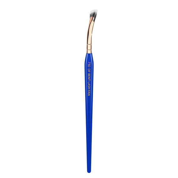 Professional Makeup Brush - Golden Triangle 730 Bent Mascara Fan - with All Vegan and Soft Synthetic Fibers, for Applying Mascara (Blue, 1Pc)