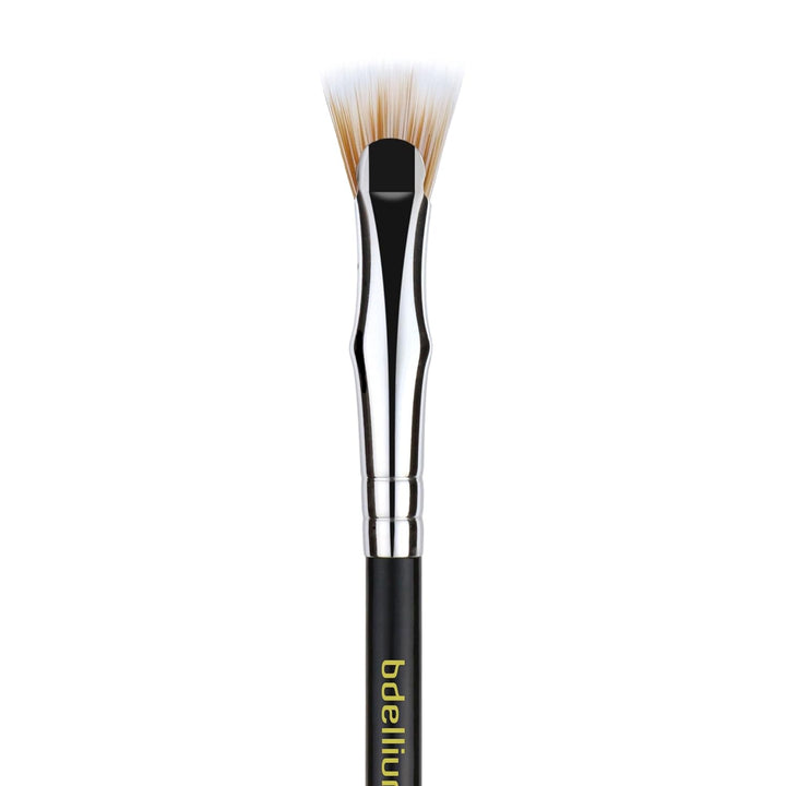 Professional Makeup Brush - Maestro Series 730 Bent Mascara Fan - with Soft Synthetic Fibers, for Applying Mascara (Black, 1Pc)