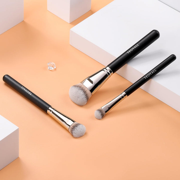 Under-Eye Concealer Brush, Small Flat Angled Synthetic Bristles Flawless Coverage Multitask Brush with Liquid Cream Powder